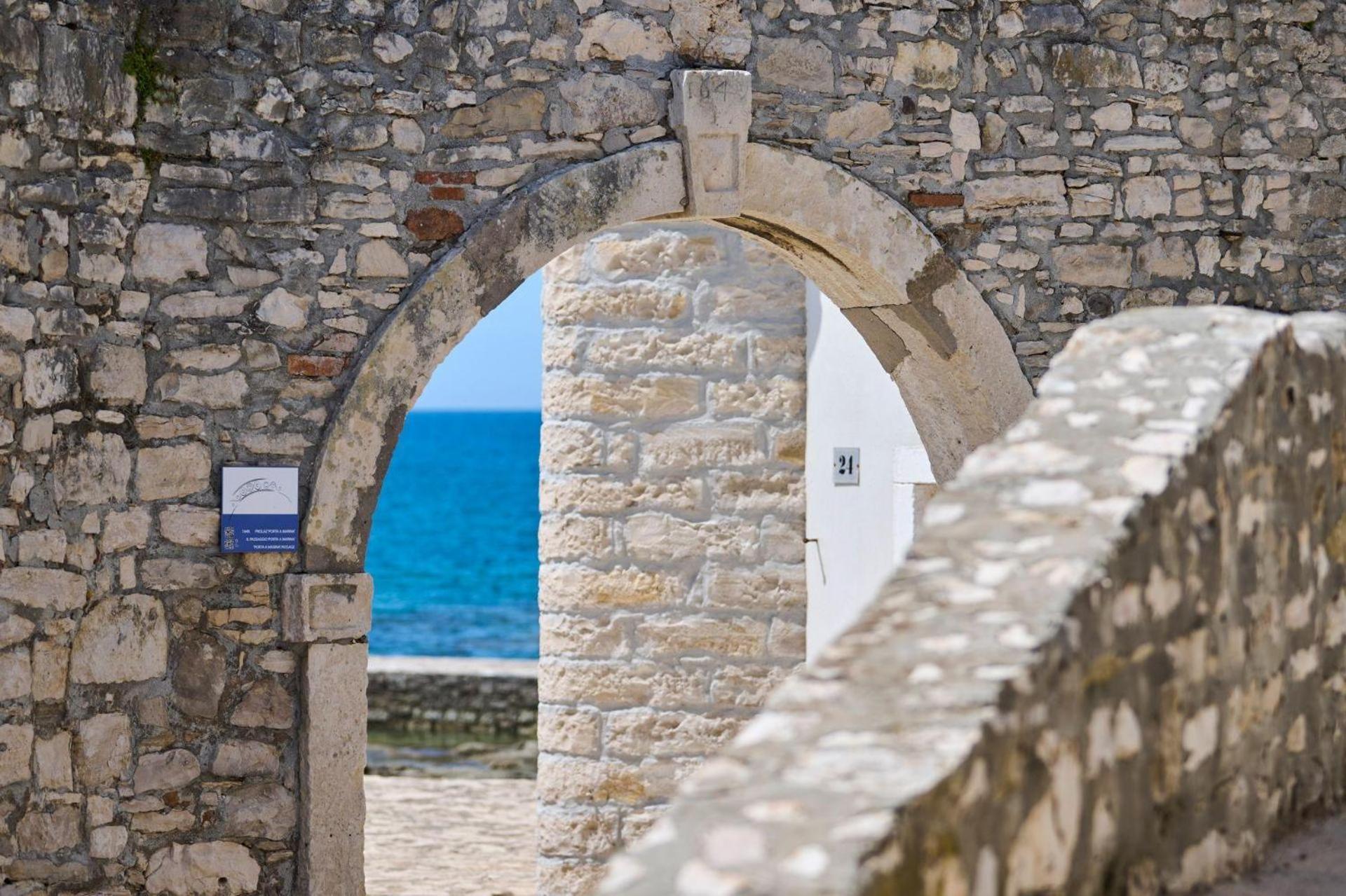 Apartment Rivarela Blu - Newly Renovated And Top Location Near Sea Novigrad Istria 外观 照片